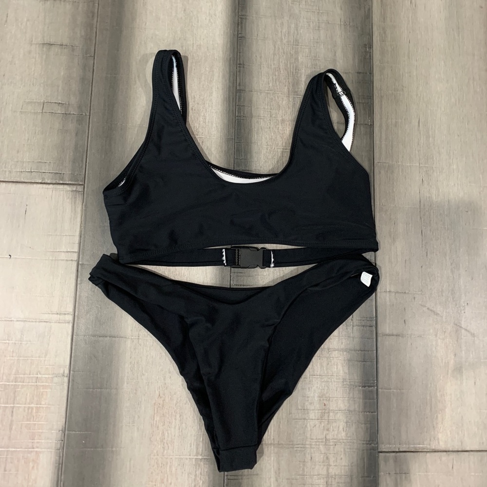 Black Bikini w/ Buckle Detail